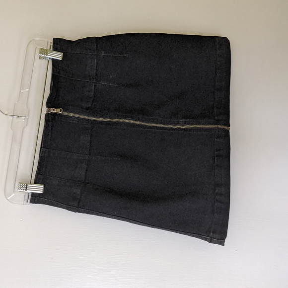 Free People Virgo Zipper Mini Skirt Black - Size 30 - Picture 12 of 16